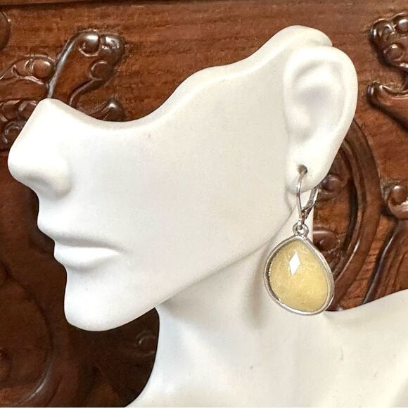 Yellow silver tone drop earrings - Picture 5 of 5